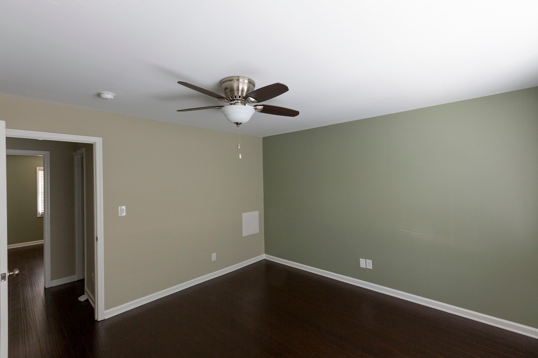 Building Photo - 3000 Golden Rd