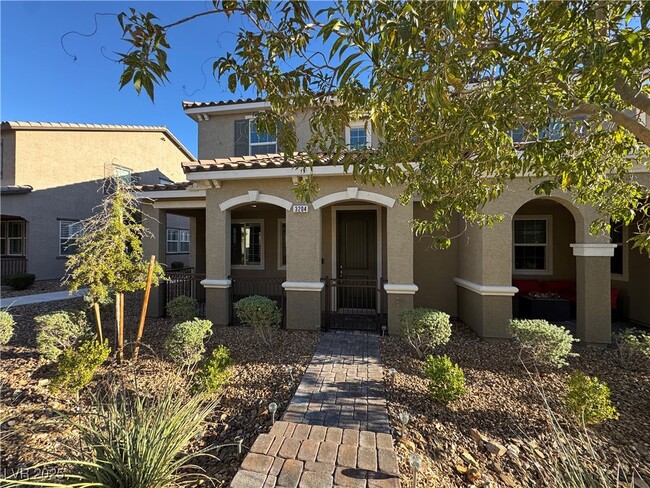 Building Photo - 3204 Brynley Ave