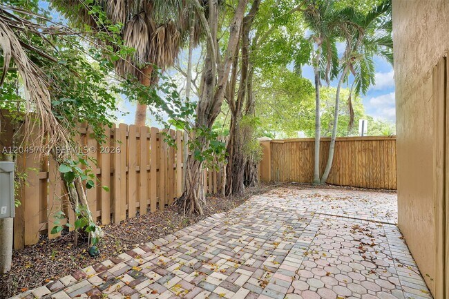 Building Photo - 8853 SW 108th Pl