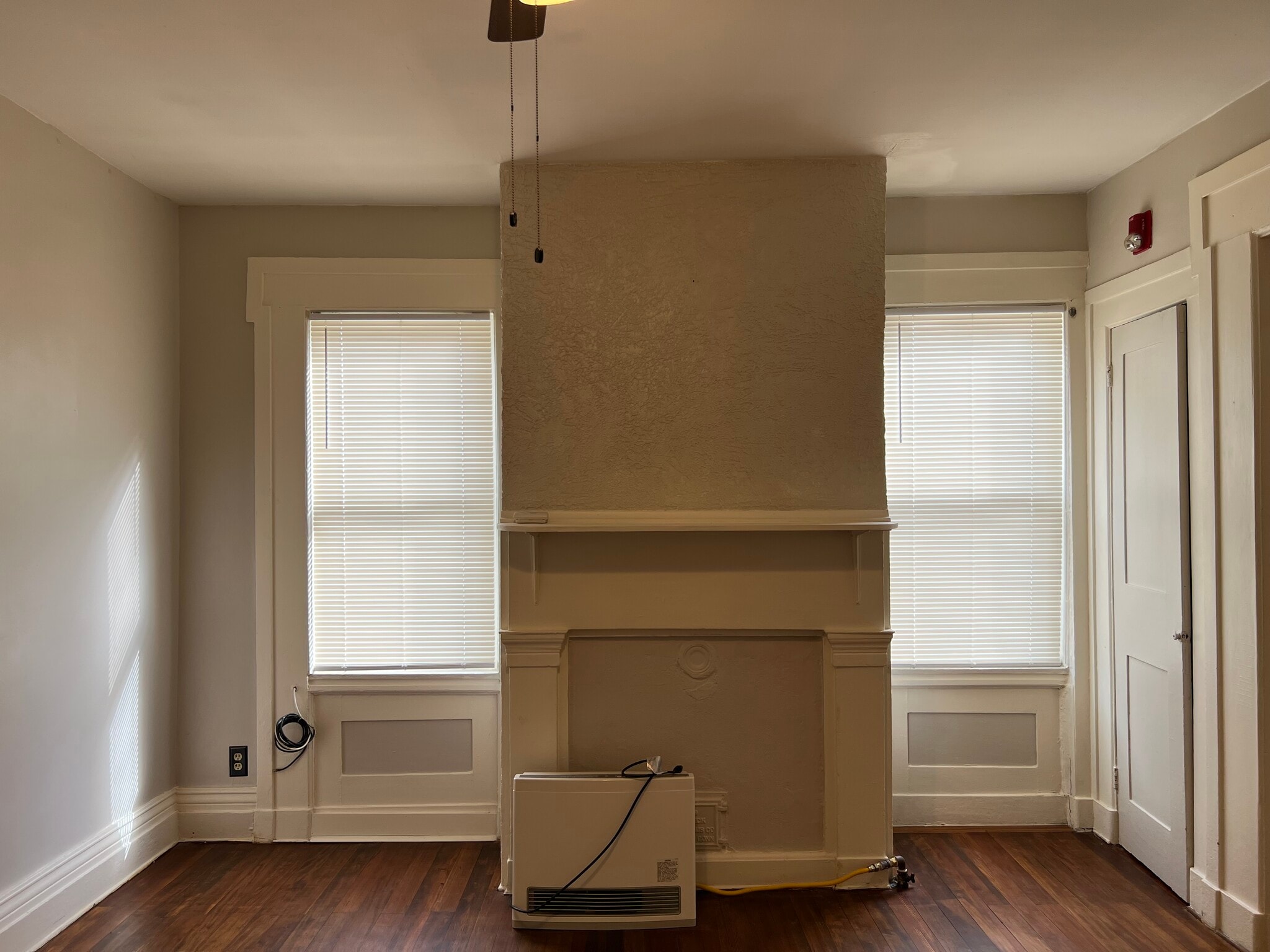 Living Room - 293 Central Ave