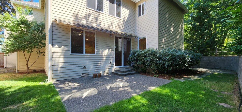 Building Photo - 23517 SE 49th St