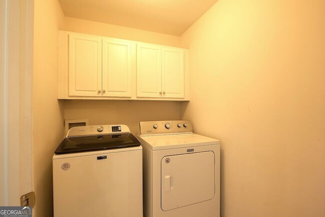 Building Photo - 12755 Morningpark Cir