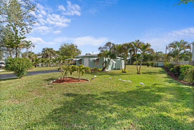Building Photo - 3940 NW 5th Ave