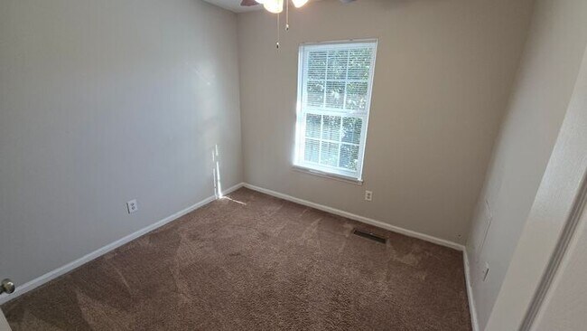 Building Photo - West Columbia