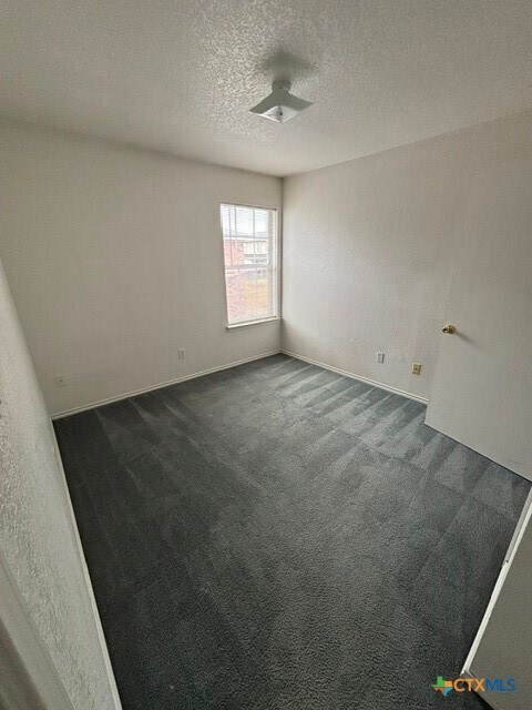 Building Photo - 3402 Zephyr Rd