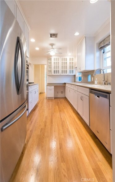 Building Photo - 13139 Valleyheart Dr