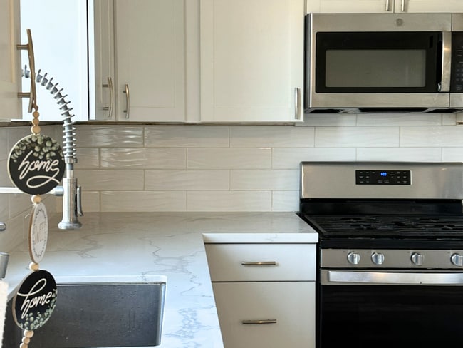 Building Photo - 1671 Anoka Ave