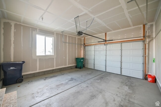 Building Photo - 15142 S Wild Horse Wy