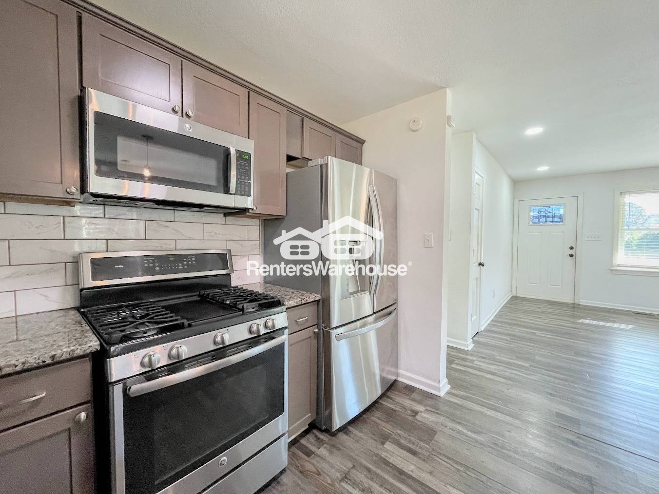 Building Photo - 2700 Belle St