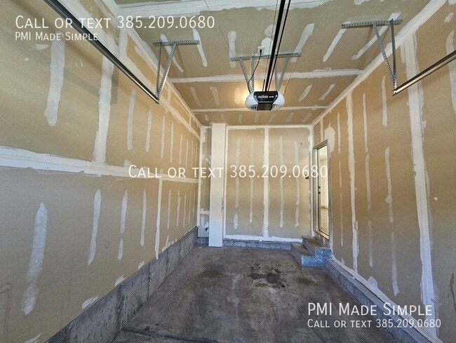 Building Photo - 10439 Sage Vista Way