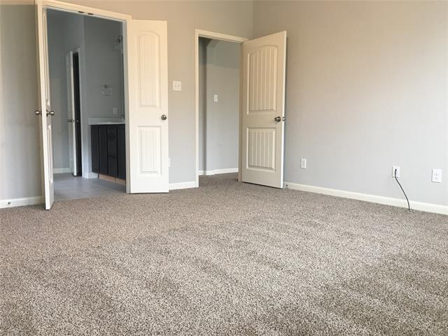 Building Photo - 9410 Smoke Tree Dr