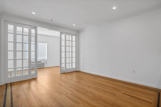 Building Photo - 528 52nd St