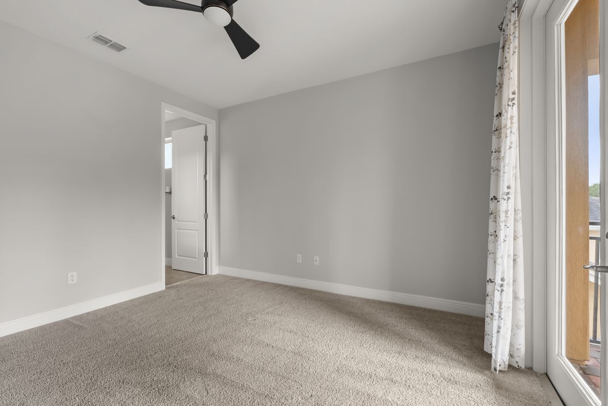 Building Photo - 14085 Alafaya Oak Bnd