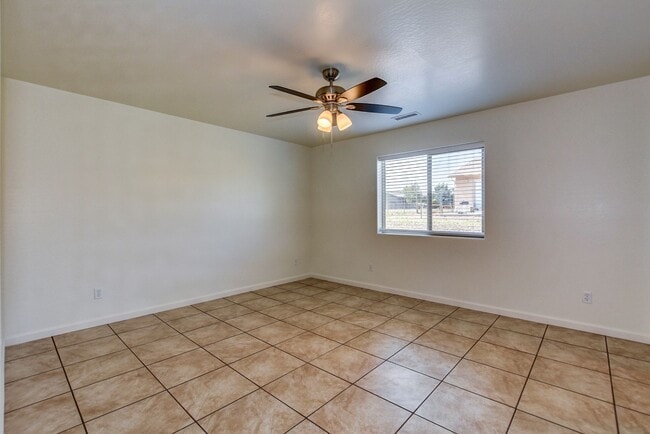 Building Photo - 3850 E Teri Ct