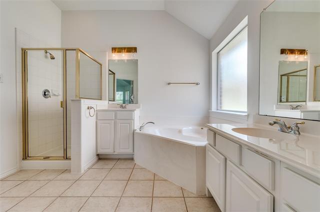 Building Photo - 2513 Royal Troon Dr