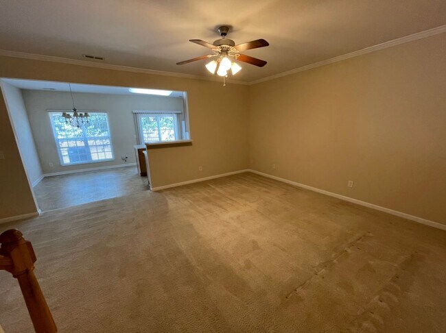 Building Photo - 107 Fanwood Ct