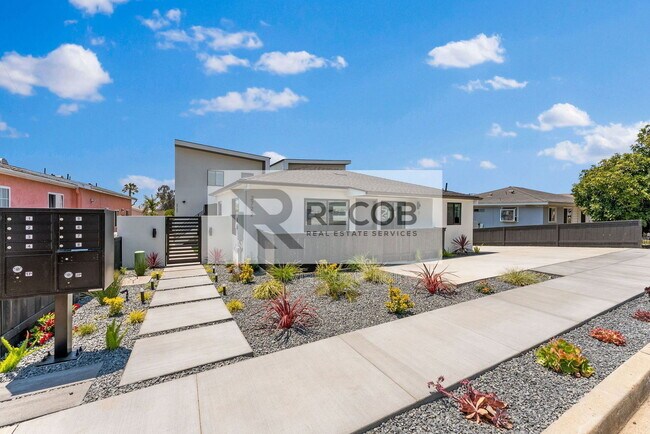 Building Photo - 2722 Nye St