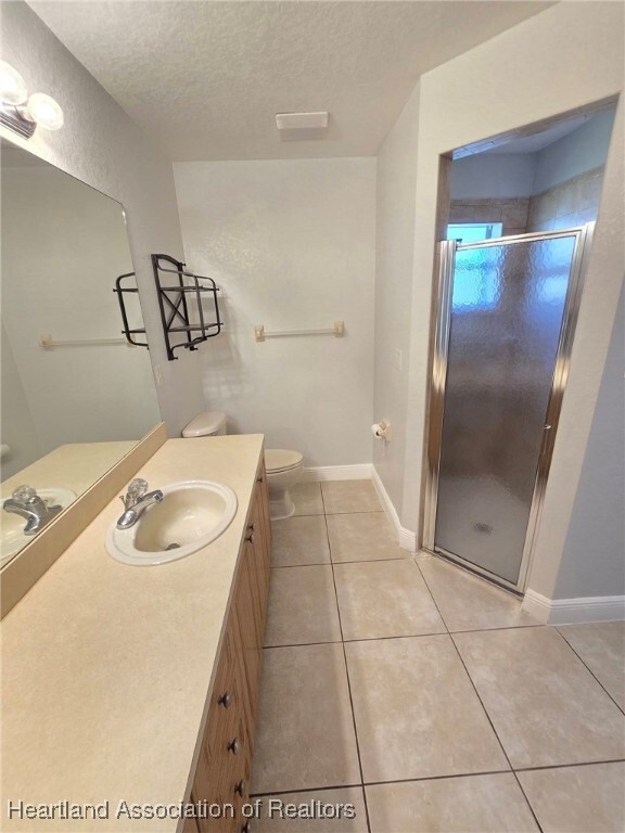 Building Photo - 6491 Orduna Dr