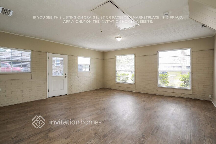 Building Photo - 117 Ridgefield Ct