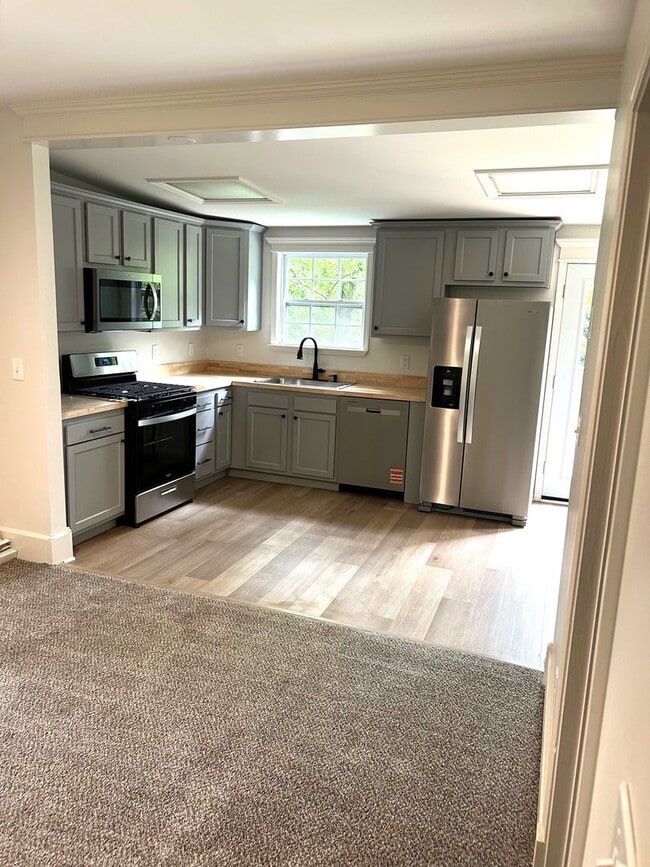 Building Photo - *** Coming Soon – Rare Downtown Corydon Rental! ***