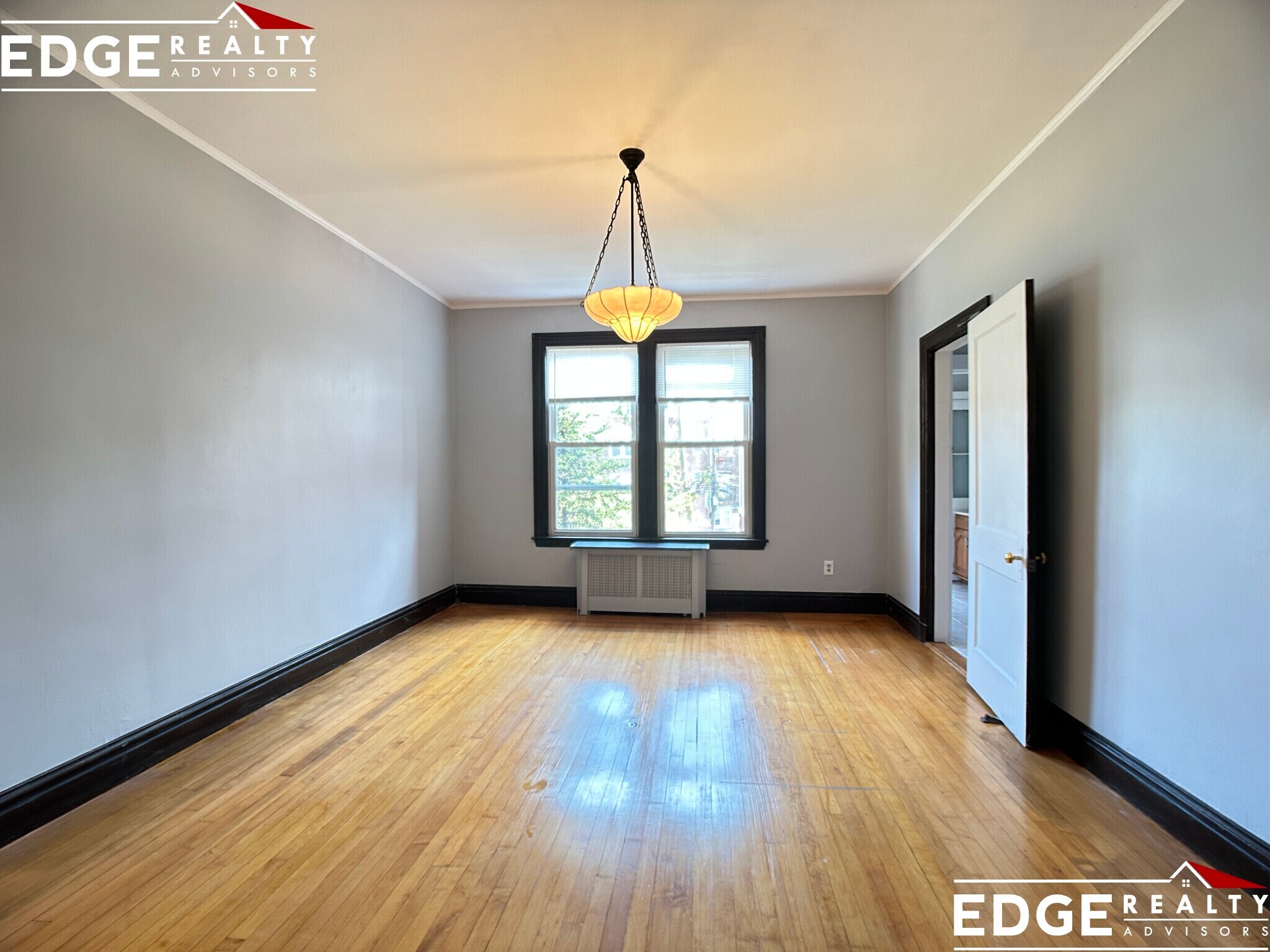 Building Photo - 24 Leamington Rd