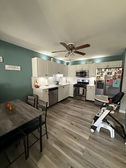 Building Photo - 334 Bowler Ct