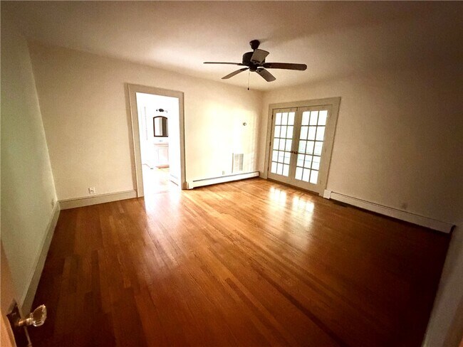 Building Photo - 107 Stardust Ln