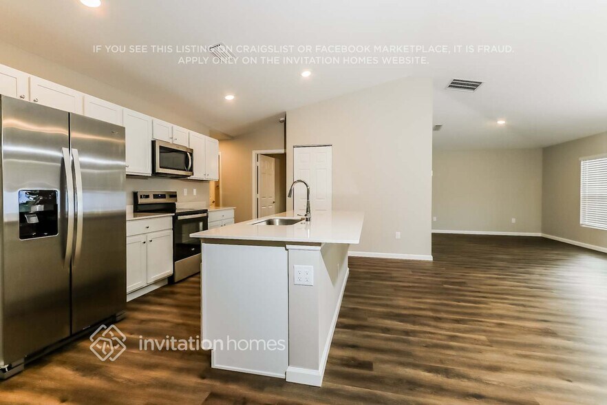 Building Photo - 4532 SW Floral St