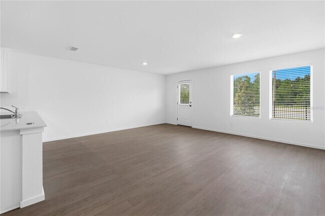 Building Photo - 1225 Orion St