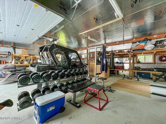 Building Photo - 134 Split Rock Rd