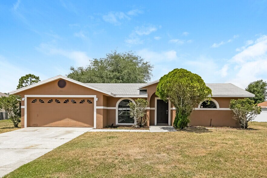 Primary Photo - 1209 Croydon Cir