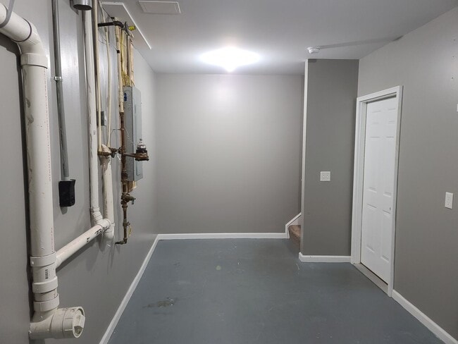 Building Photo - 3 Bedroom Townhome for Rent in Waynesboro