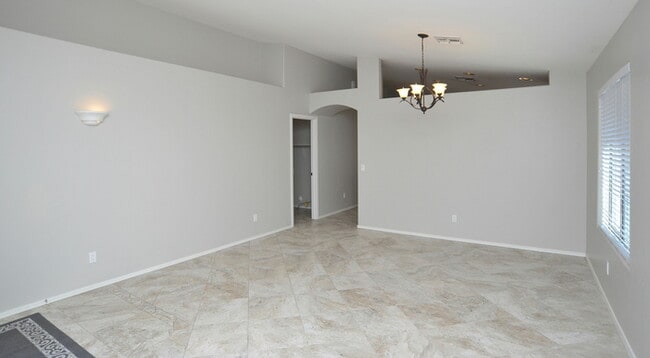Building Photo - Move-In Ready Home in Dove Mountain