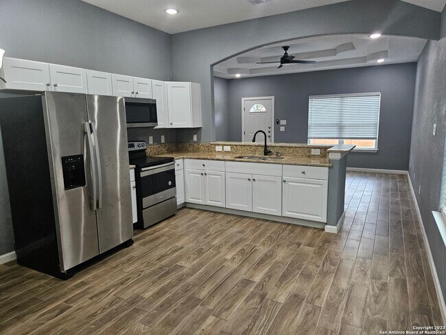 Building Photo - 1308 Aransas Ave