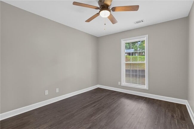 Building Photo - 1540 Spender Dr