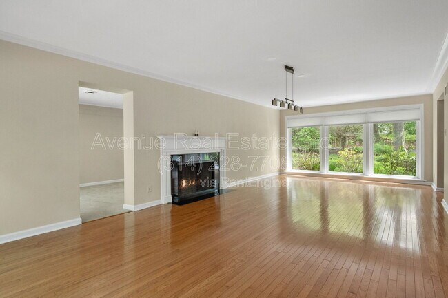 Building Photo - 101 Graybridge Rd