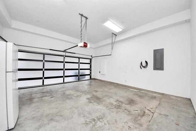 Building Photo - 1512 Malone St