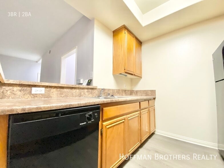 Building Photo - 3625 Jasmine Ave