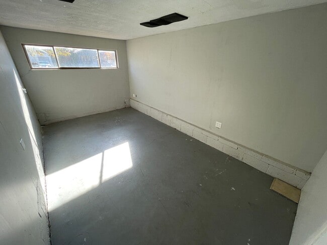 Building Photo - 3 br, 1 bath House - 1225 NW 91st St