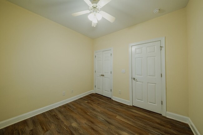 Building Photo - 8 Hydrangea Ct