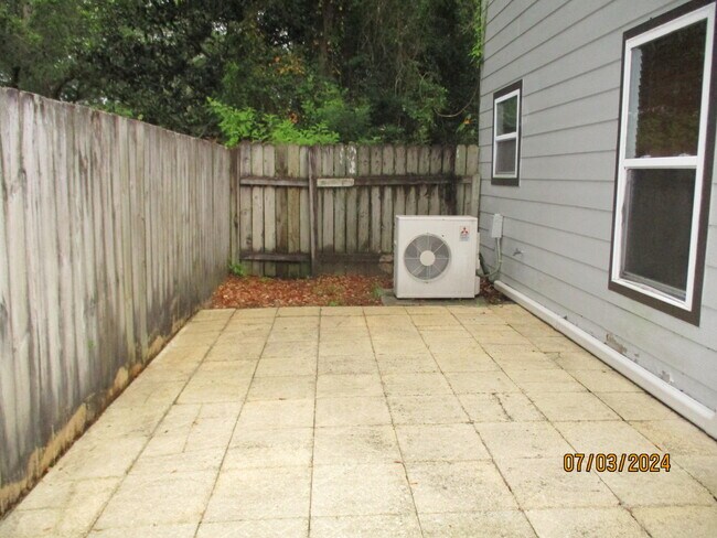 Building Photo - 2237 Monahan Ct