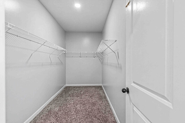 Building Photo - 125 Bridgeport Dr