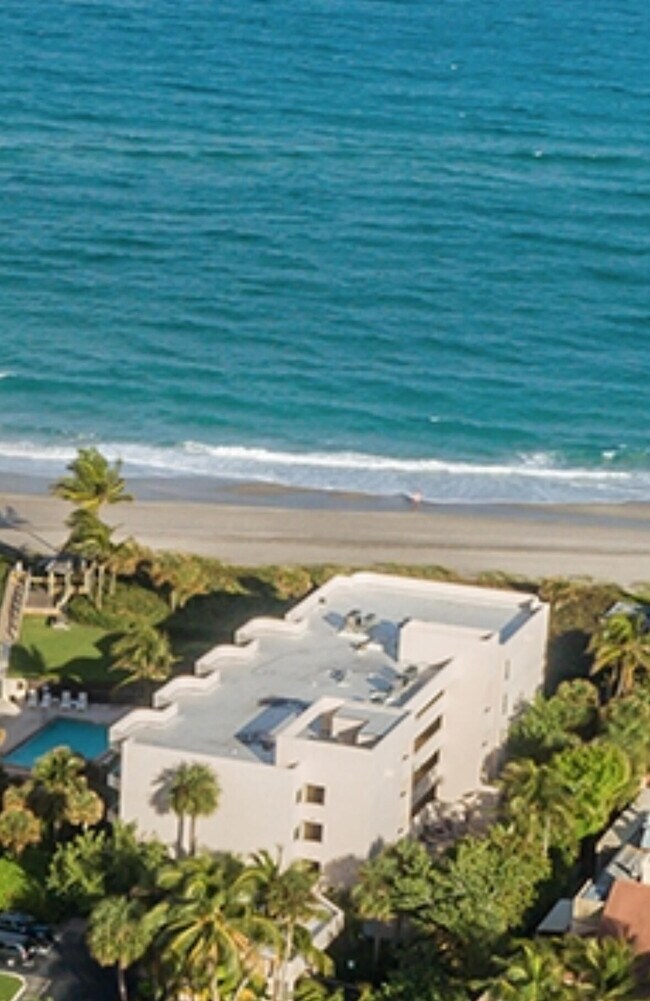 Building Photo - 420 Celestial Way