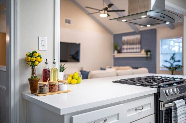 Building Photo - 10607 Wickersham Ln