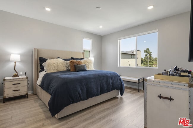 Building Photo - 756 Daniel Freeman Cir