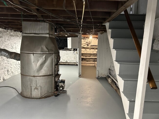 Building Photo - 652 Virginia Ave