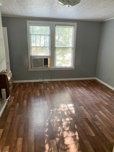 Bedroom 2 or Dining Area - 42 Washington Street