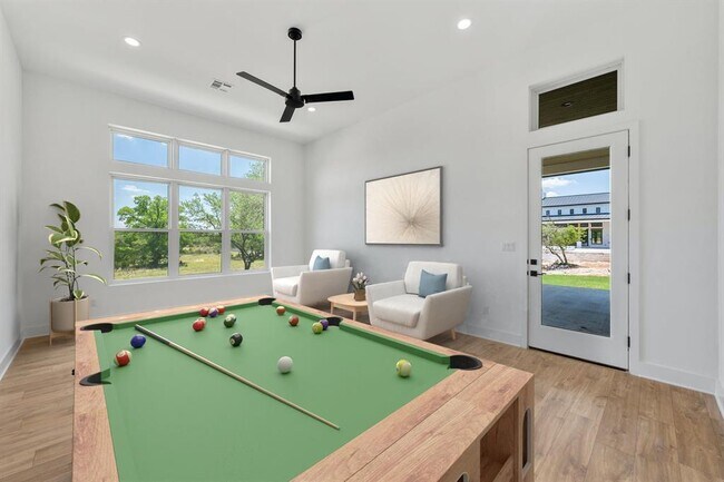 Building Photo - 125 Stockman Dr