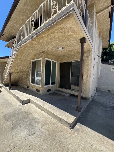 Building Photo - 12230 Manor Dr