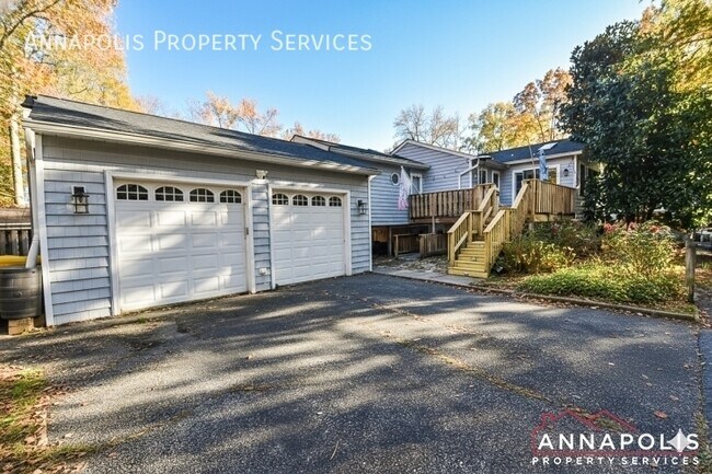 Building Photo - 1200 Bay Highlands Dr